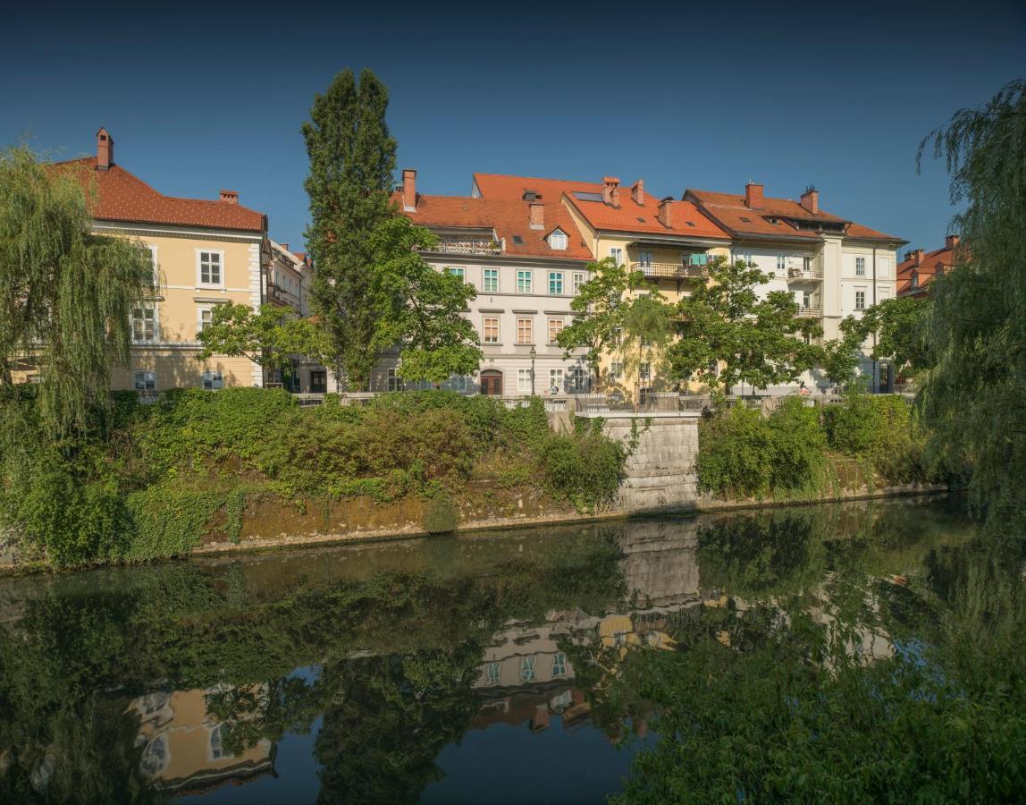 Karinatura Ljubljana Extérieur photo